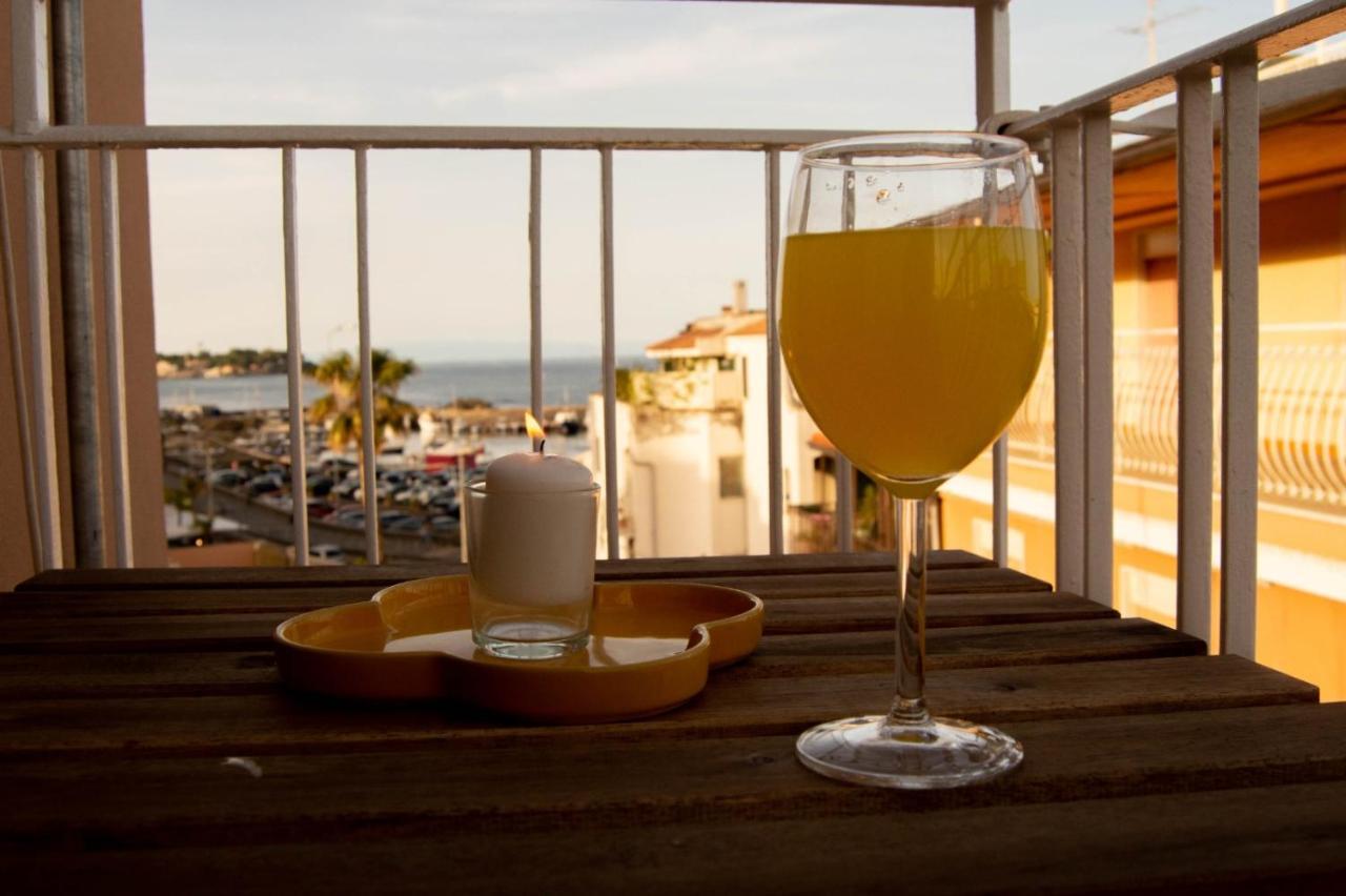 Casa Vacanze Caramagna Aci Castello Exteriör bild