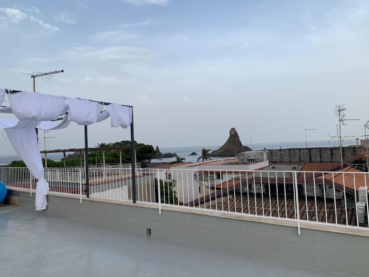 Casa Vacanze Caramagna Lägenhet Aci Castello Exteriör bild