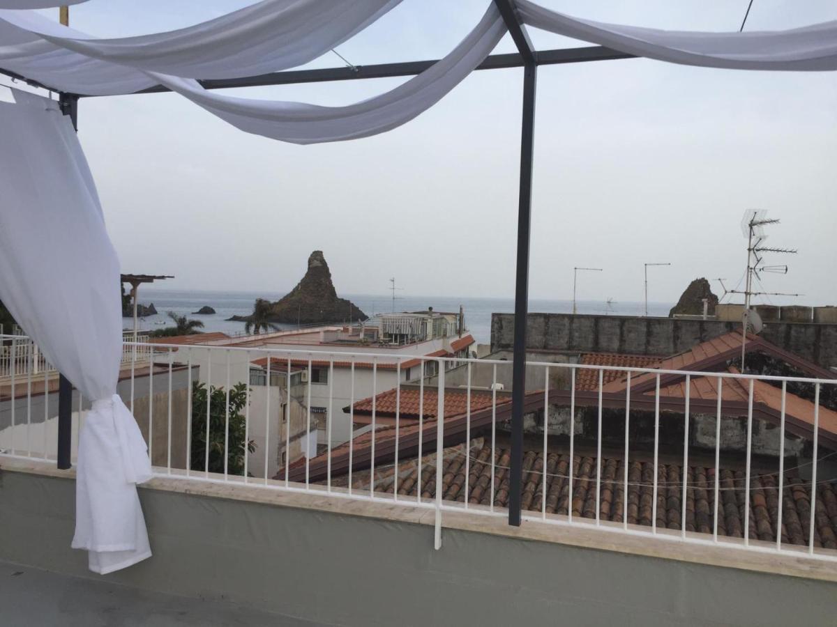 Casa Vacanze Caramagna Lägenhet Aci Castello Exteriör bild